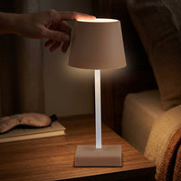 Lámpara de mesa táctil LED regulable